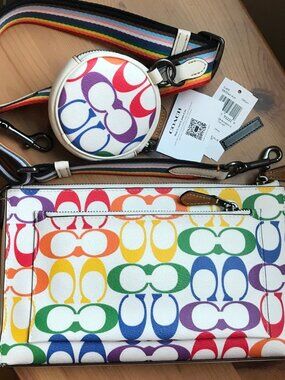 Coach Holden Crossbody In Rainbow Signature Canvas cj673